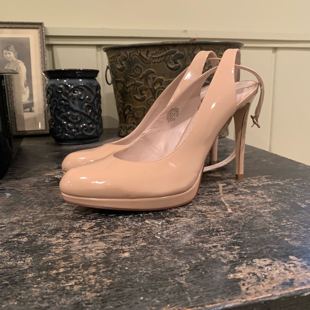 Used women’s nude 4inch heels